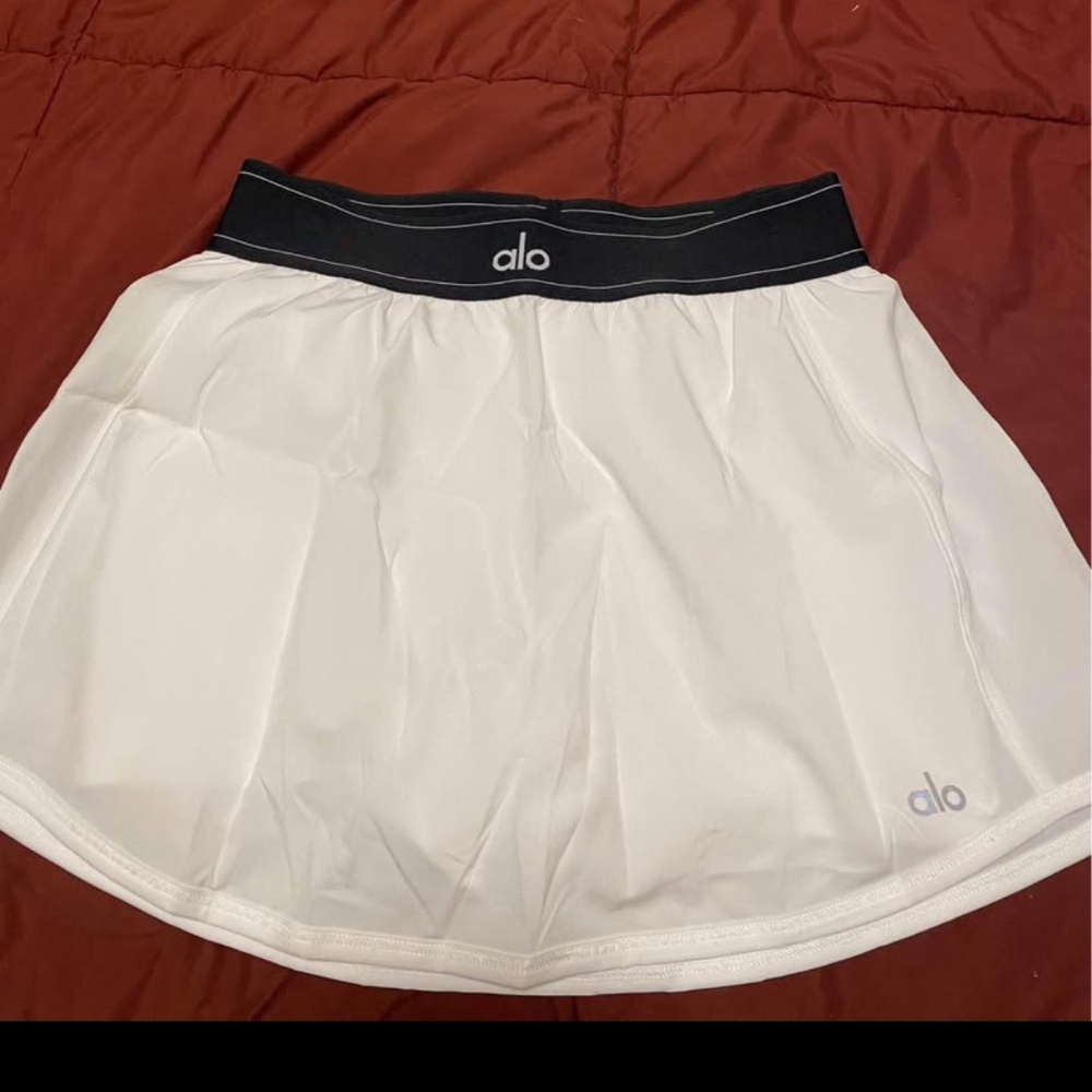 Alo skirt